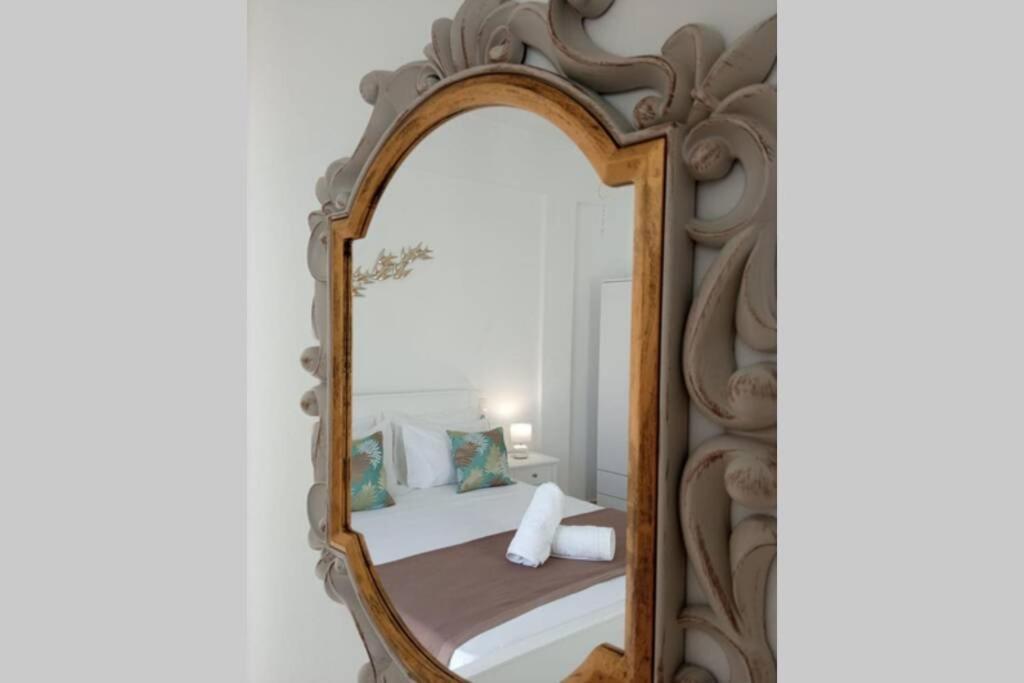 Sonia'S Luxury Apartment With Jacuzzi Камиларион Екстериор снимка