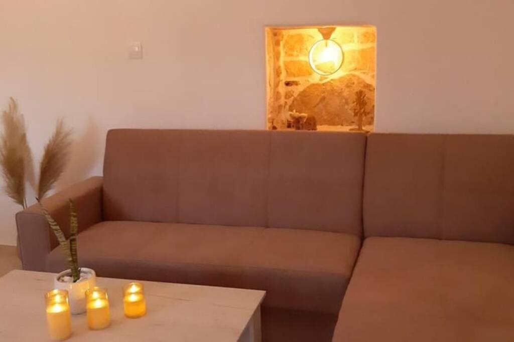 Sonia'S Luxury Apartment With Jacuzzi Камиларион Екстериор снимка