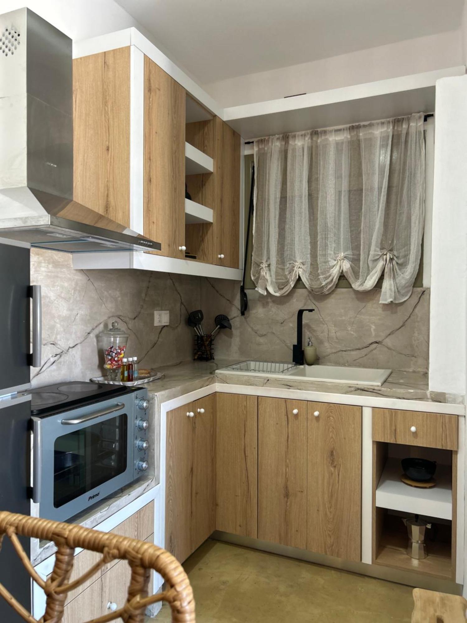 Sonia'S Luxury Apartment With Jacuzzi Камиларион Екстериор снимка